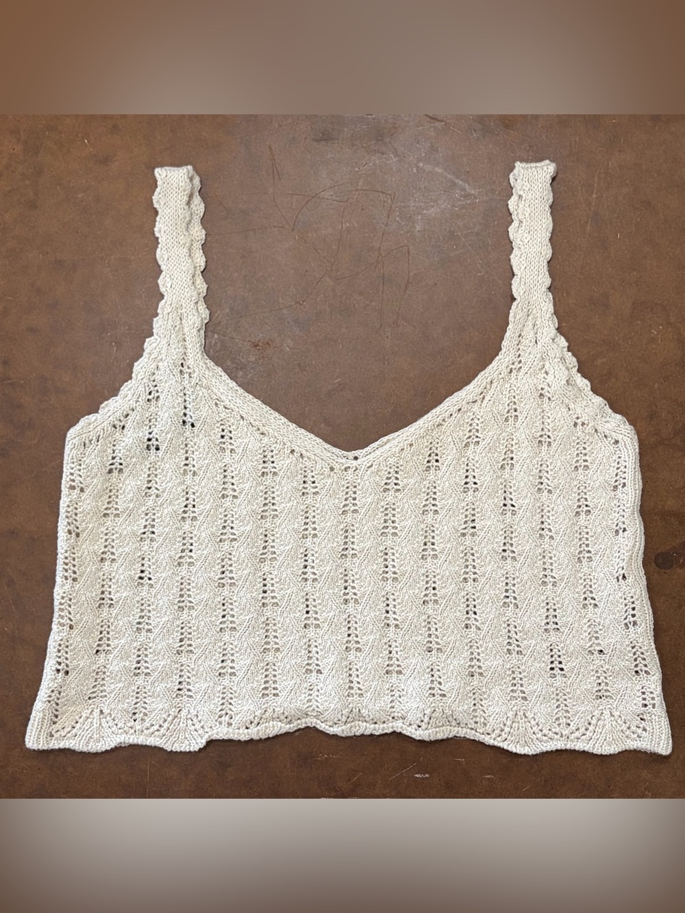 Molly Green- 🤍 Crotched Scallop-Trim Knit V-Neck Camisole in Cream